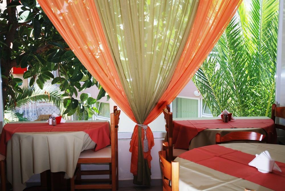 Hotel Admiral De Luxe Argassi